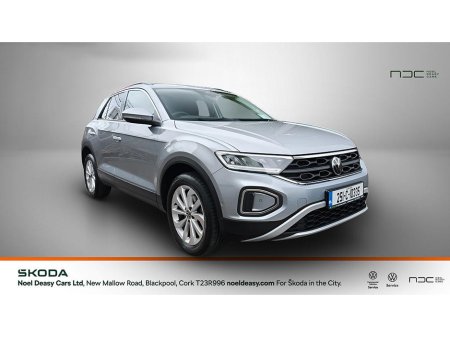 2025 Volkswagen T-Roc - photo 9