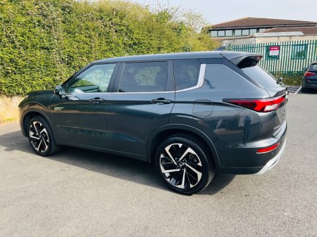 2024 Mitsubishi Outlander - photo 9