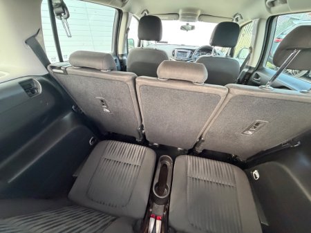 2018 Opel Zafira - photo 20