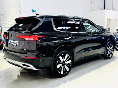 2023 Mitsubishi Outlander - photo 7