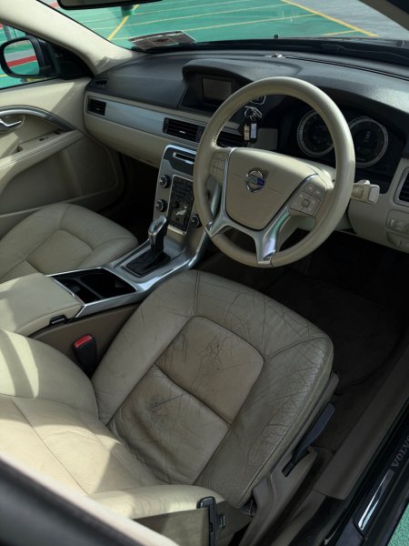 2012 Volvo 80 Series - photo 10