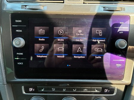 2020 Volkswagen Golf - photo 25