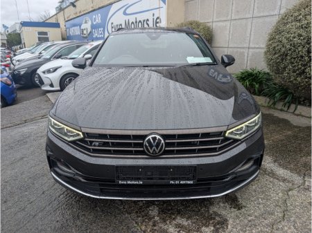 2023 Volkswagen Passat - photo 2