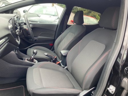 2020 Ford Fiesta - photo 13