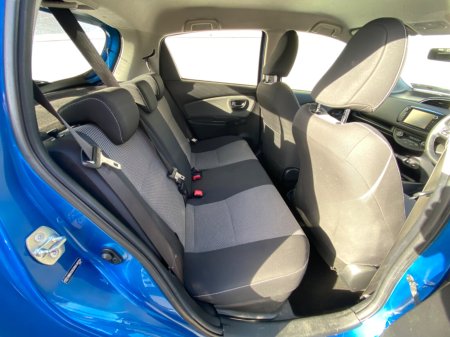 2015 Toyota Yaris - photo 11