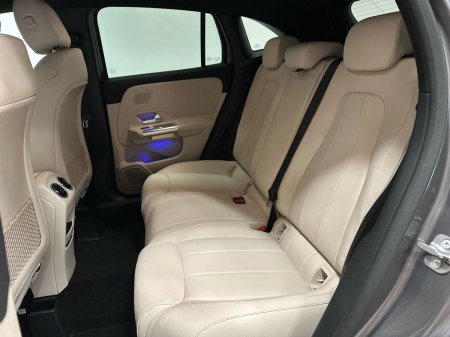 2026 Mercedes-Benz GLA - photo 4