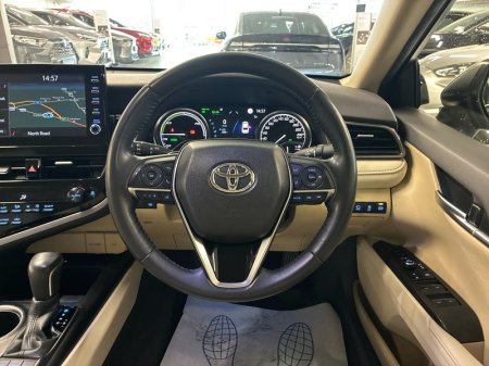 2024 Toyota Camry - photo 9