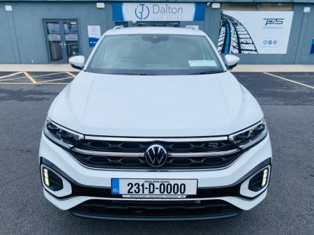 2023 Volkswagen T-Roc - photo 2