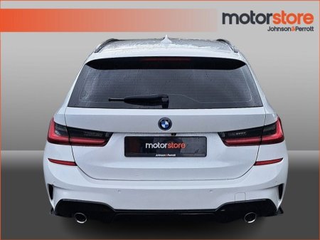 2022 BMW 3-Series - photo 7