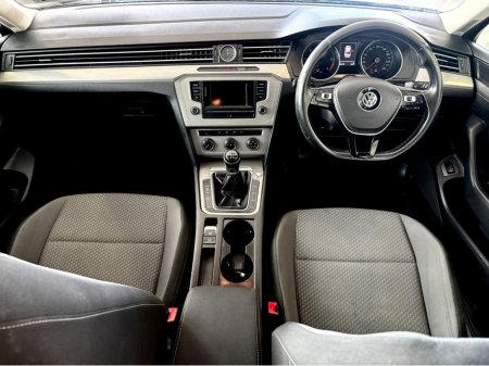 2016 Volkswagen Passat - photo 8