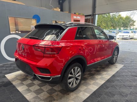 2021 Volkswagen T-Roc - photo 3