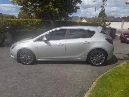 2012 Vauxhall Astra