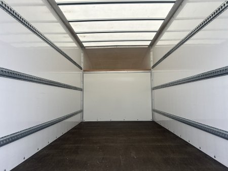 2025 Renault Master - photo 3
