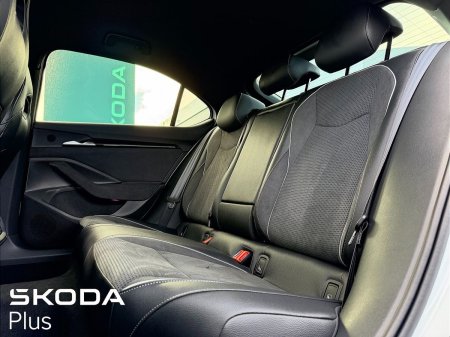 2026 Skoda Superb - photo 5