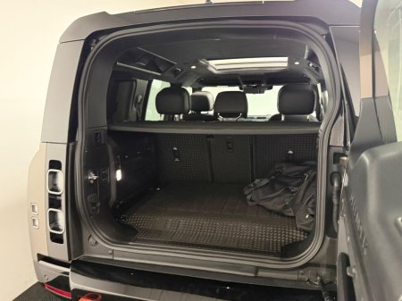 2025 Land Rover Defender - photo 13
