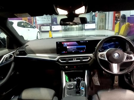 2022 BMW i4 - photo 2