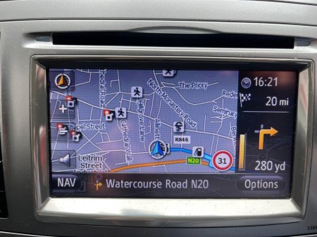2013 Toyota Avensis - photo 25