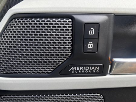 2023 Land Rover Defender - photo 28