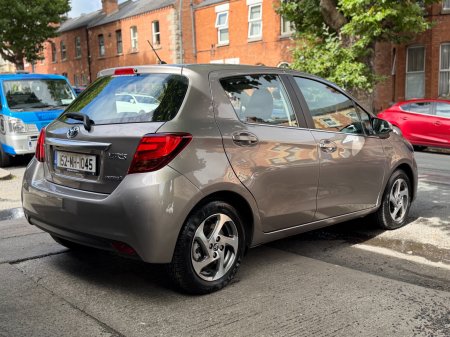 2015 Toyota Yaris - photo 3
