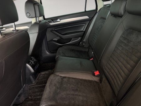 2018 Volkswagen Passat - photo 16
