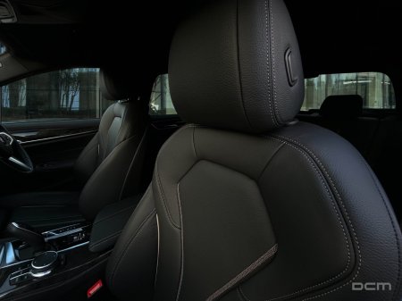 2020 BMW 5-Series - photo 15