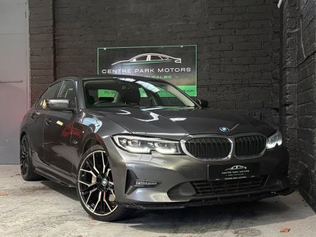2022 BMW 3-Series - photo 2