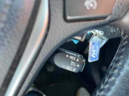 2016 Toyota RAV4 - photo 17