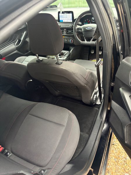 2019 Ford Focus - photo 13