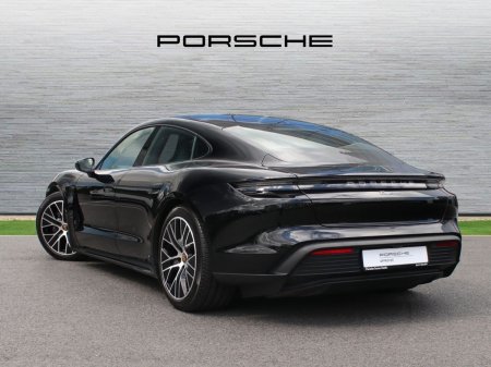 2023 Porsche Taycan - photo 2