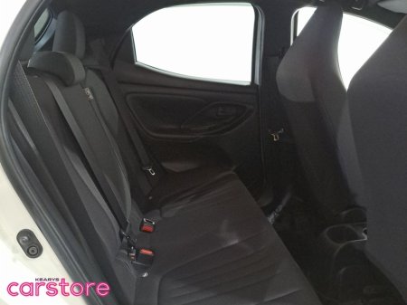 2021 Toyota Yaris - photo 13