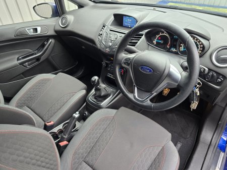 2017 Ford Fiesta - photo 12