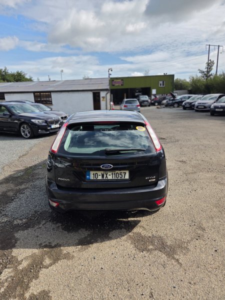 2010 Ford Focus - photo 11