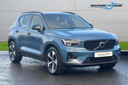 2025 Volvo XC40 2.0 B4 197PS Plus Dark Petrol Hybrid Auto in 11K