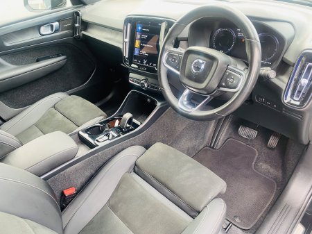 2023 Volvo XC40 - photo 11