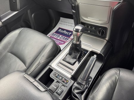 2018 Toyota Land Cruiser - photo 16