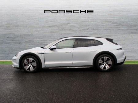 2026 Porsche Taycan - photo 3