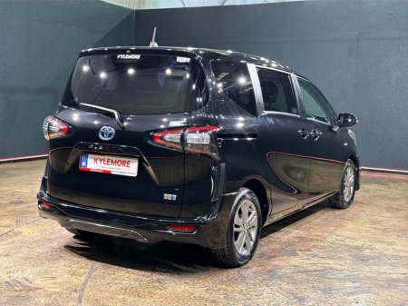 2017 Toyota Sienta - photo 3