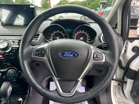 2016 Ford Fiesta - photo 17
