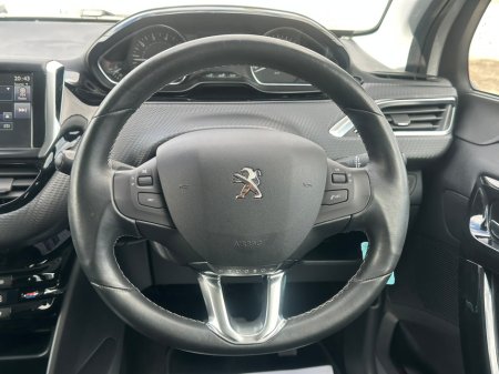 2017 Peugeot 208 - photo 18