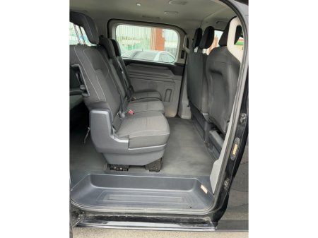 2025 Ford Transit Custom - photo 8