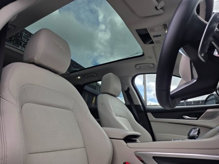 2022 Jaguar F-Pace - photo 15