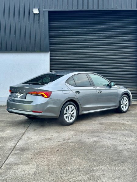2024 Skoda Octavia - photo 3