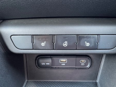 2022 Kia Sportage - photo 25