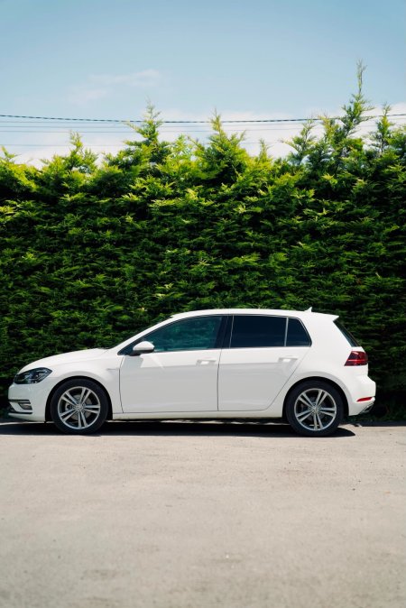 2019 Volkswagen Golf - photo 2