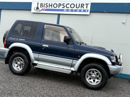 1996 Mitsubishi Pajero - photo 3