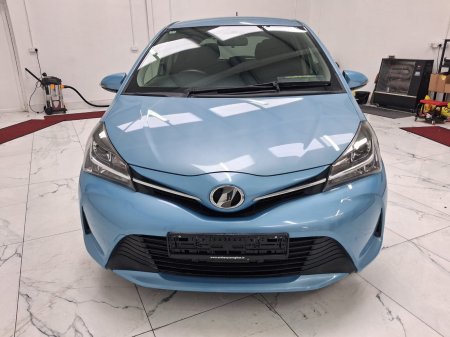 2016 Toyota Vitz - photo 7