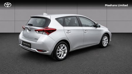 2016 Toyota Auris - photo 2