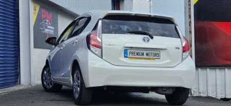2015 Toyota Aqua - photo 3