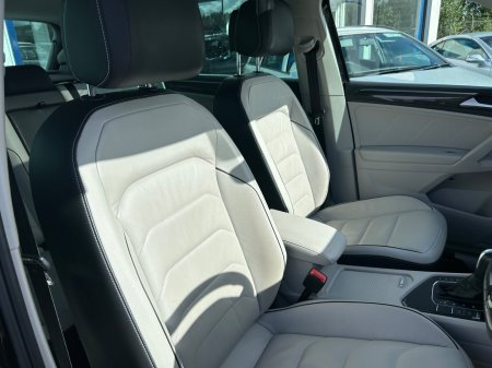 2020 Volkswagen Tiguan - photo 15
