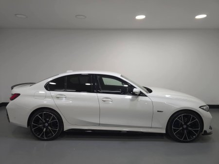2023 BMW 3-Series - photo 7